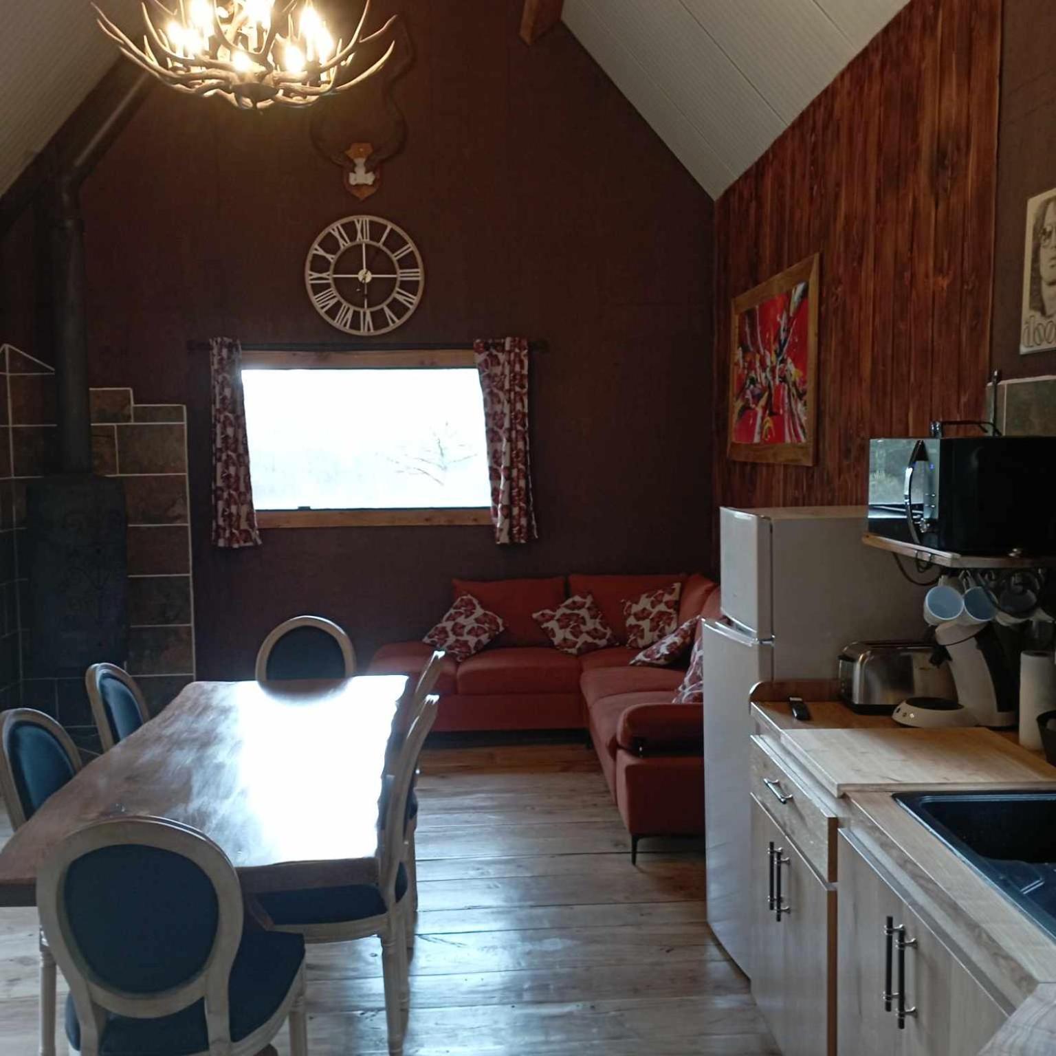 A La Cabane Des Bois Dessus Tiny Gite Alligny-en-Morvan Exteriör bild